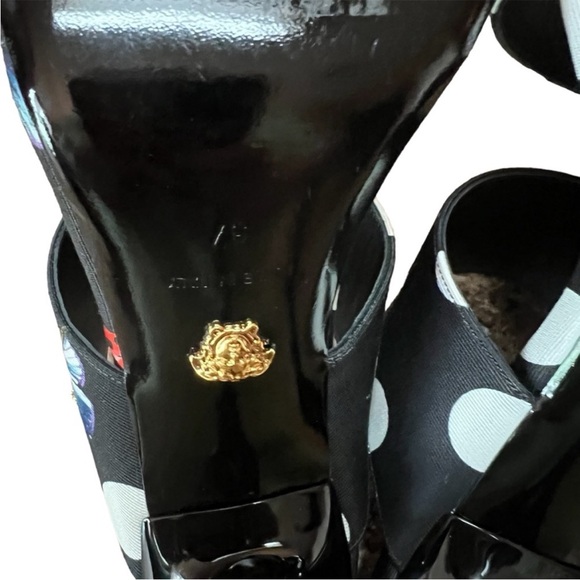 Versace Butterfly Heels - Picture 5 of 5